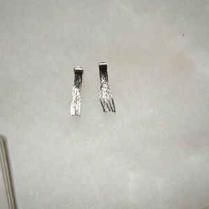 Avon Silver Dangle Earrings